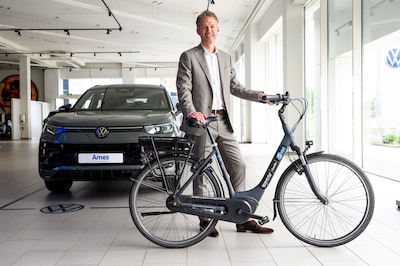 Van 10 naar 25 cent per kilometer: Amega beloont fietsende collega’s tijdens brugsluiting