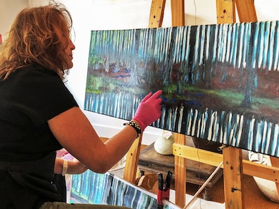 Mandy Jones exposeert Muddy Waters Art in Buren