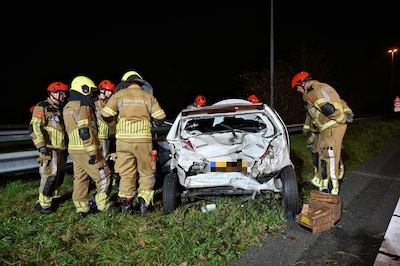 Man (79) uit Best gewond bij kettingbotsing op A58 richting Tilburg: reed mogelijk stapvoets over sn