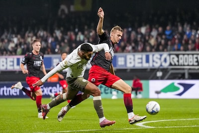 Had doelpunt van Excelsior tegen PSV wel afgekeurd mogen worden? ‘Ik stond daar gewoon’