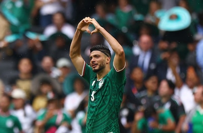 Zuid-Afrika met negen man na klap in het gezicht, Mexico op 