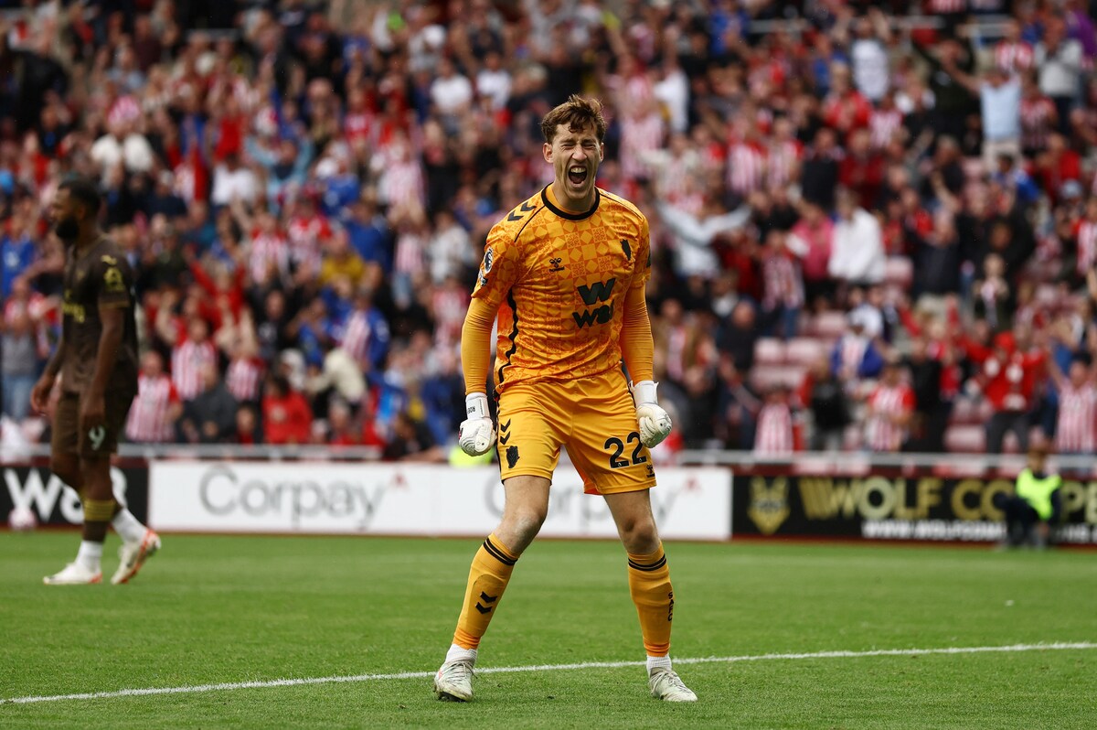 Robin Roefs stopt penalty bij zege Sunderland, Manchester United wint ...