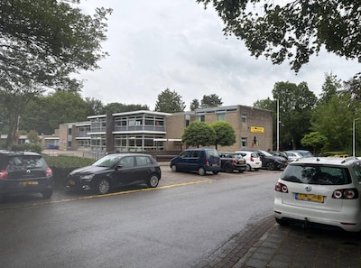 Basisschool in rouw nadat leerlingen en medewerker omkomen b