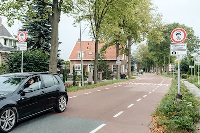 Inrijverbod Sloterweg blijft, verkeersveiligheid sterk verbeterd