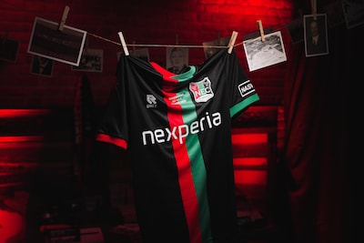 10.000 speciale shirts voor bekerfinale NEC binnen één dag bijna uitverkocht: ‘Gekkenhuis’