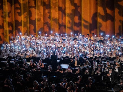 Ruim 200 Zwolse jongeren staan op 4 mei in De Spiegel met groot herdenkingsconcert