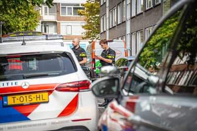 Man gewond bij steekincident in woning Rotterdam, vrouw aangehouden