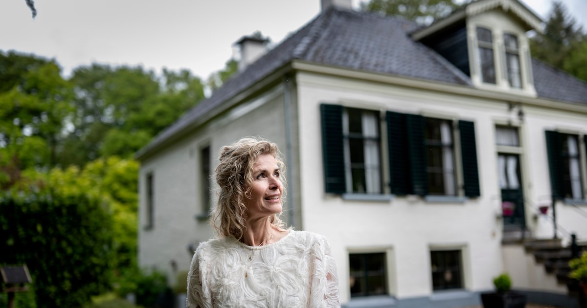Patricia Snel houdt literaire wandelingen bij Museum De Proefkolonie in Frederiksoord