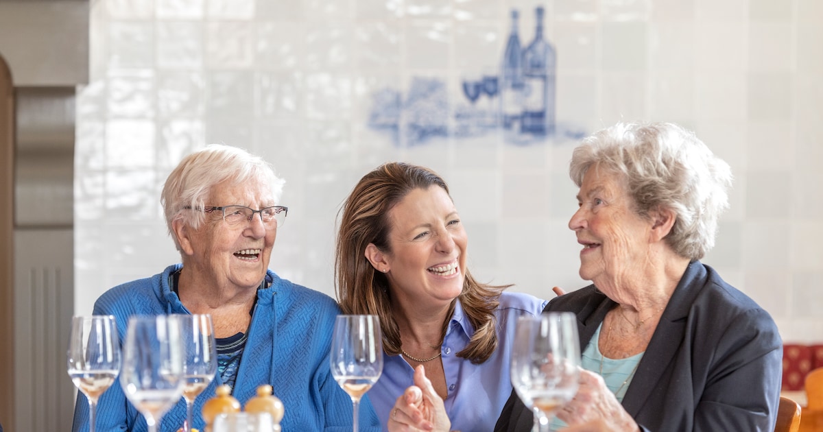 Buurtgesprek over ouder worden in Harlingen