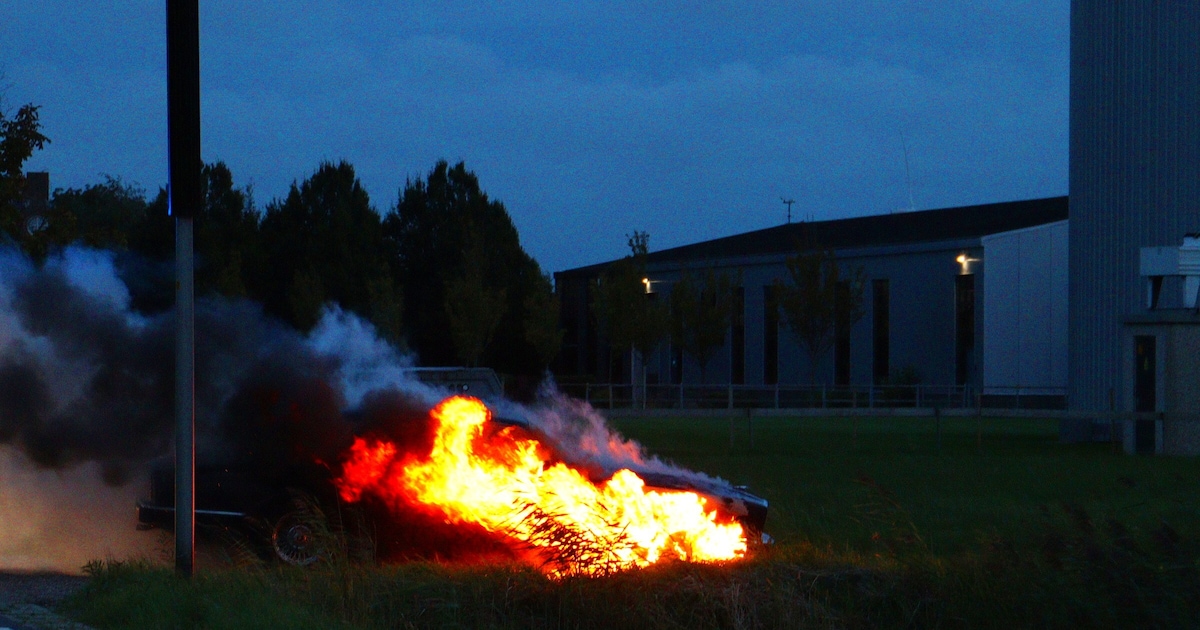 Brand in de motor van oldtimer in Waddinxveen