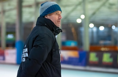 Klaas Koelewijn is ploegleider van concurrenten van dochter Maaike: ‘Ik laat het gat op jou gewoon d