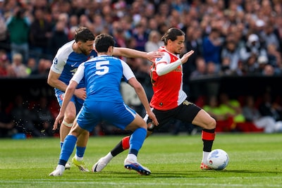 Feyenoord moet het in kraker doen zonder Watanabe, Stengs vervangt geblesseerde Smit bij AZ