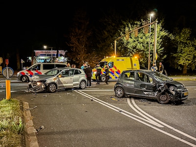 Harde botsing op kruising in Arnhem