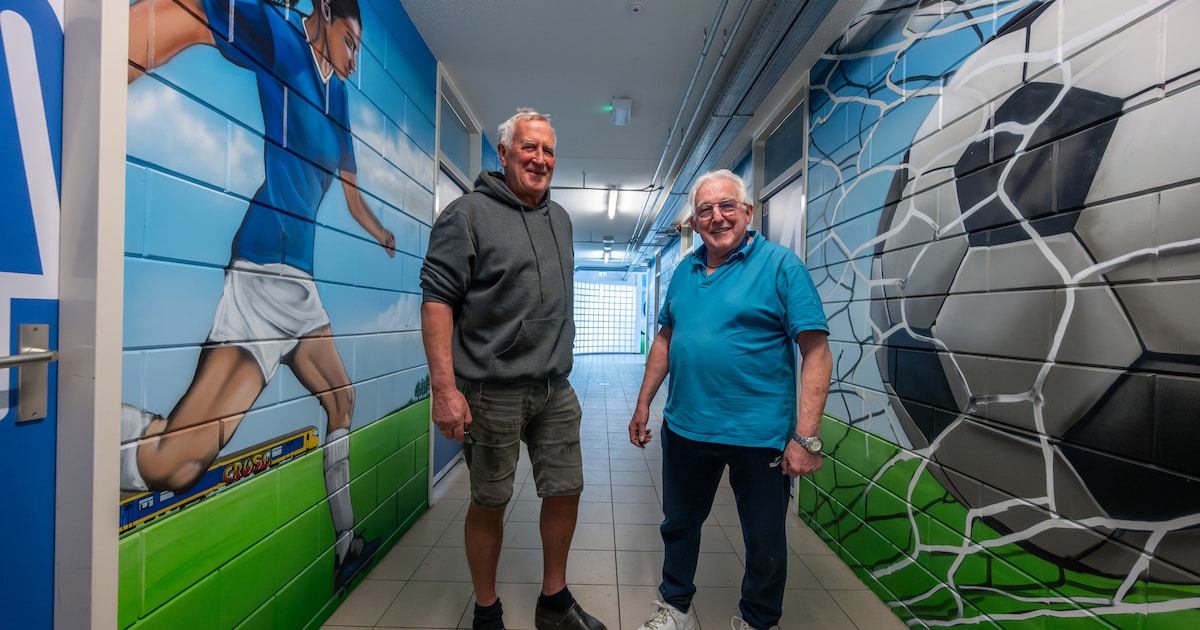Ton (75) en Leo (71) horen bij het ‘A-Team’ van 100-jarig SO Soest: ‘Iedereen moet hier kunnen voetb