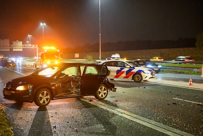 Gewonde bij ongeval op A58 bij knooppunt Princeville: vrouw brengt kinderen in veiligheid en verleen