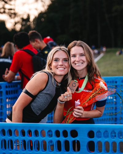 Lianne van Loon en Nikki Noordergraaf naar WK inline skaten: Nederlands team vooral kansrijk op rela