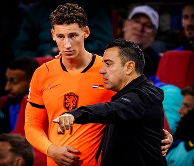 Twee andere backs en basisdebuut Ruben van Bommel? Vijf keuzes die Xavi kan maken bij komende duels Oranje