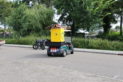 Wielrenner met hoofdwond naar het ziekenhuis na botsing met fatbike in Hoek van Holland