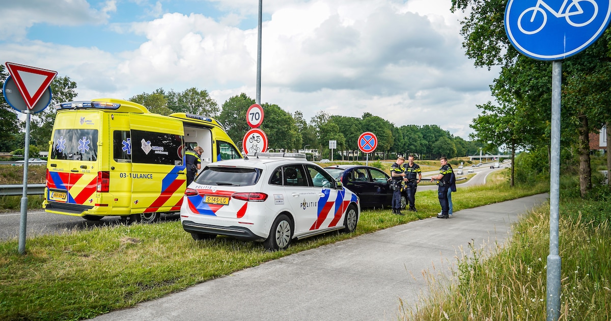 Fietser gewond na botsing met auto in Emmen