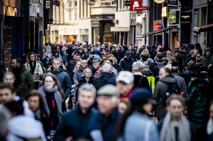 Crowds in the shopping streets.