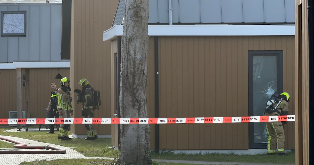 Brand in chalet naast pretpark Duinrell in Wassenaar geblust