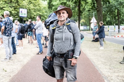LIVE Vierdaagse 2026 | Gaat vuurwerk alsnog door? • Laatste keer voor Jack Sparrow • Wedren loopt vo