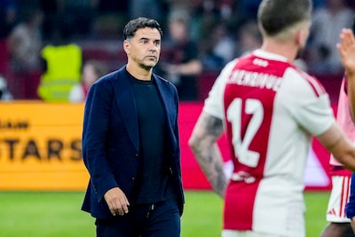 Ajax stevent af op transferchaos: ‘Ik hoop dat er straks een selectie staat die om prijzen kan spelen’