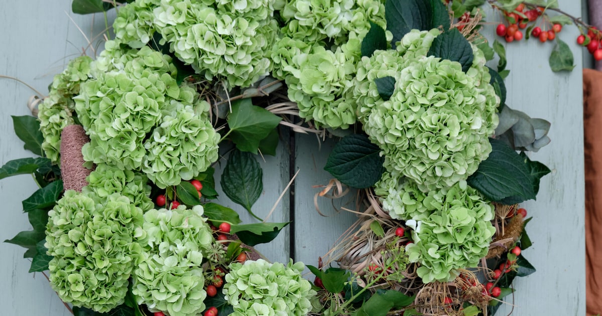 Kerstkransen maken bij Dorpshuis de Vaart in Linschoten