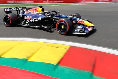 Max Verstappen goed begonnen aan kwalificatie, alleen Norris fractie sneller
