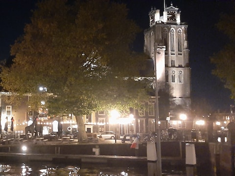 Bewoners klagen over de terrassen aan de Houttuinen.