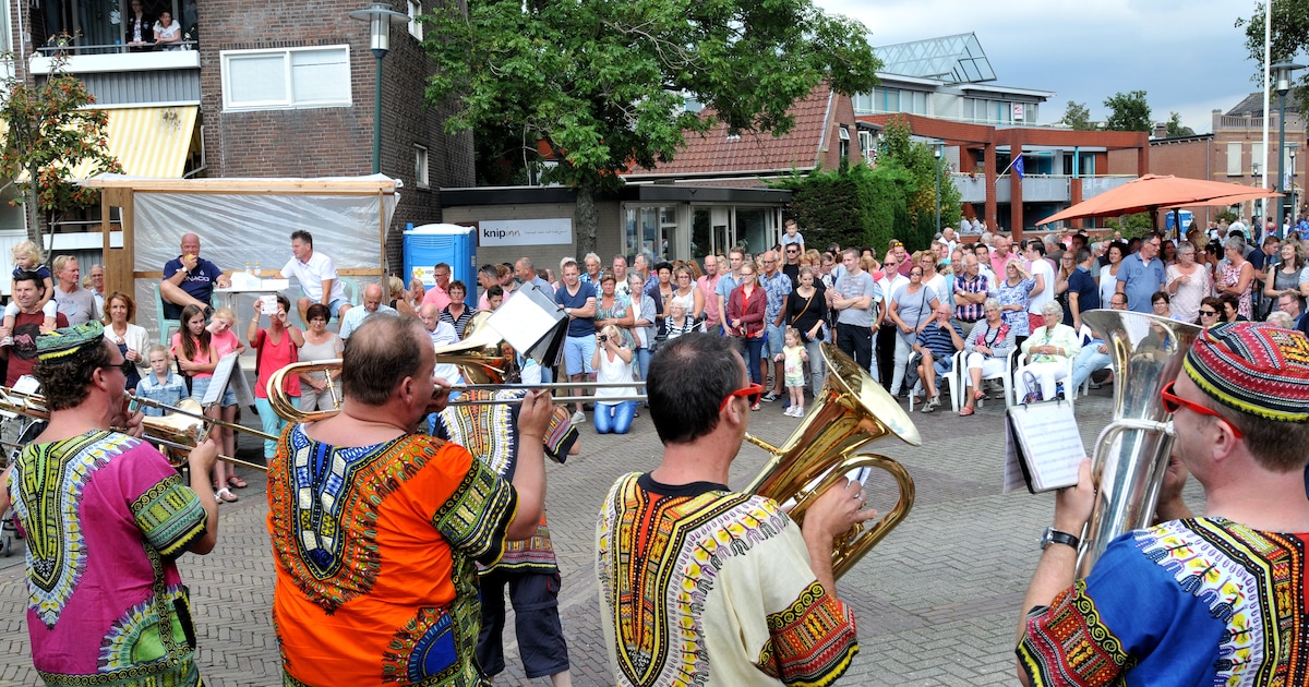 Orkesten strijden voor hoofdprijs van 500 euro tijdens dweilfestival in Voorschoten