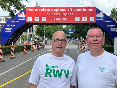 Rotterdamse Gijs (62) loopt voor de 38ste keer de Nijmeegse Vierdaagse: ‘Zwaar, maar de sfeer is goed’