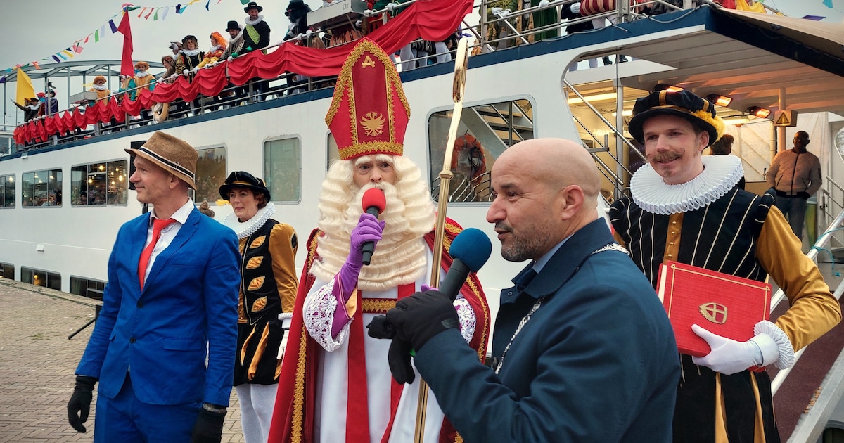 Sinterklaas komt met de trein naar Arnhem-Zuid