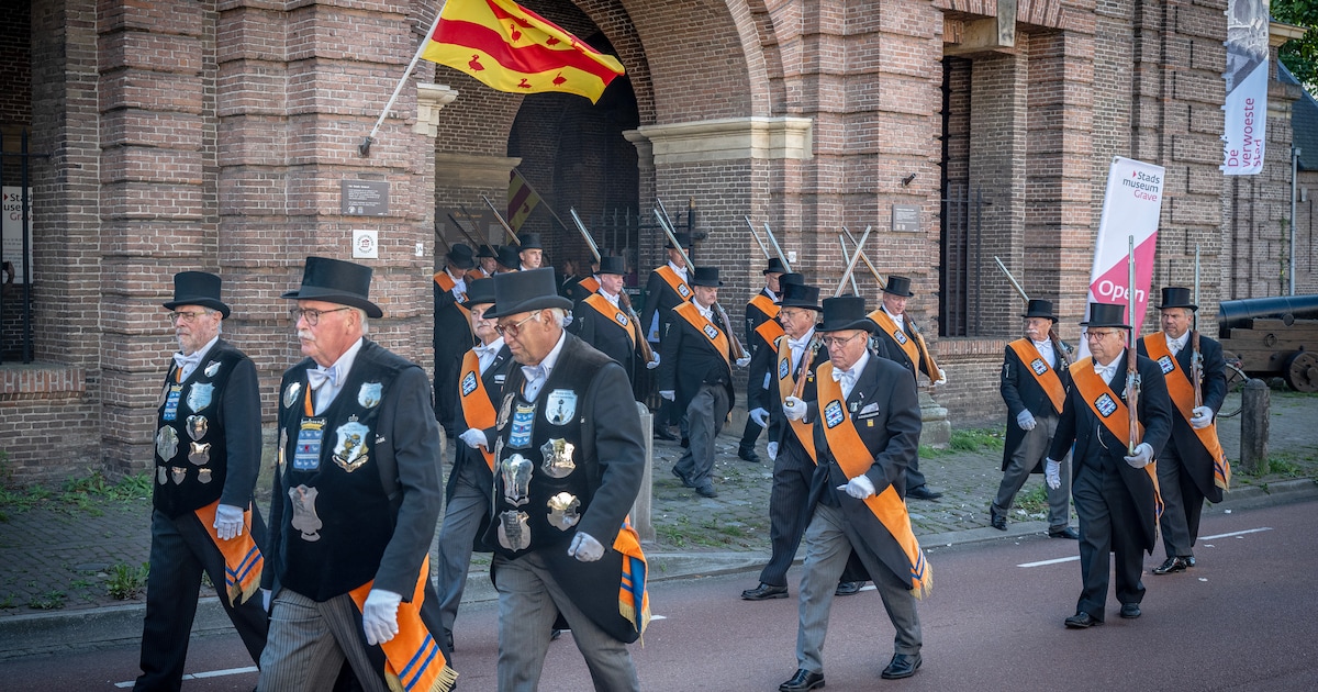 Beugen maakt zich op voor gildefeesten in tropische hitte: extra drinkpunten en aangepaste optocht