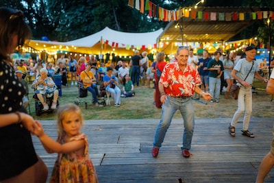 Lekker lokaal, gratis en vol sfeer: waarom Wilhelminapark Viert De Zomer zo’n warm Tilburgs succes i