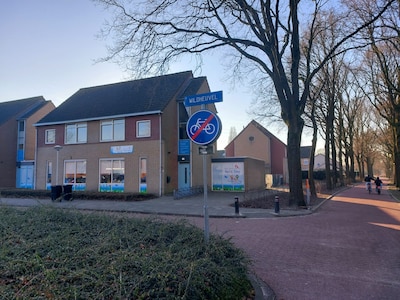 Statushouders en Oekraïners maximaal vijf jaar in schoolwoningen in Best, daarna sloop en nieuwbouw