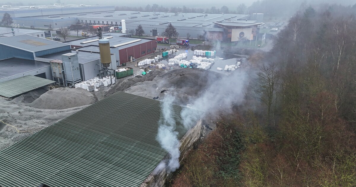 Brand bij recyclingsbedrijf in Emmen | 112 nieuws Emmen
