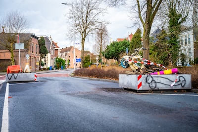 Bloembakken bij de Reijerskoop vernield: ‘Dit is niet de manier’