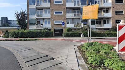 Nieuwe bestrating Batavierlaan is nu al kapot, PRO Zuidplas snapt er niks van