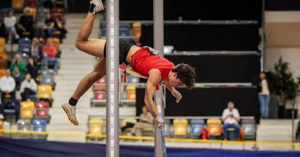 Noa Pet (18) weer helemaal de oude na ziekte van Pfeiffer: nationaal record bij polsstokhoogspringen