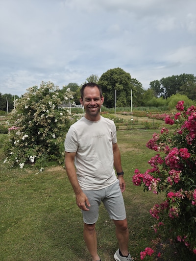 Rosarium is het unieke rozenparadijs van Den Haag, mede mogelijk gemaakt door Marco