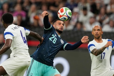 Drie keer is scheepsrecht voor Duitse spits, Alfred Schreuder op de bank bij Mannschaft tegen Finland