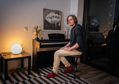 Peter (29) woont in complex met jongeren: ‘Meeste huurders wonen op kosten van hun ouders’