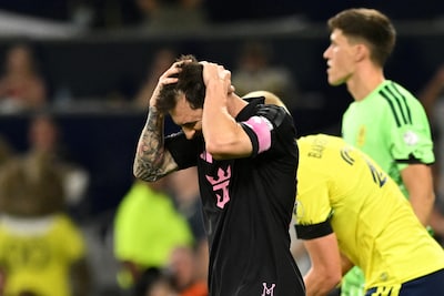Lionel Messi mist derde penalty op rij en kan pijnlijke nederlaag Inter Miami niet voorkomen