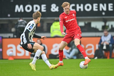 almelo-18-01-2026-stadium-asito-season-2025-2026-dutch-eredivisie-football-match-between-heracles-almelo-and-fc-twente-picture-shows-fc-twente-player-mats-rots