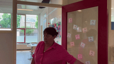 Na het café, de kerk en de voetbal­club sluit nu ook de school in dit dorp, juf Anja (67) blikt teru