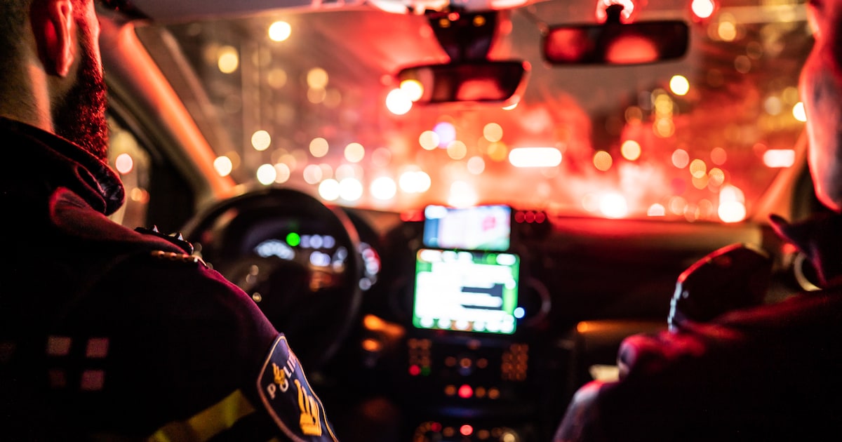 Lichaam gevonden in de Amstel, politie doet onderzoek