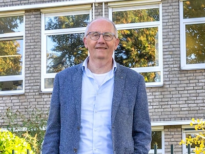 Rector Rob (66) stond op zijn 20ste met een stropdas voor de klas, nu zwaait hij De Heemgaard uit