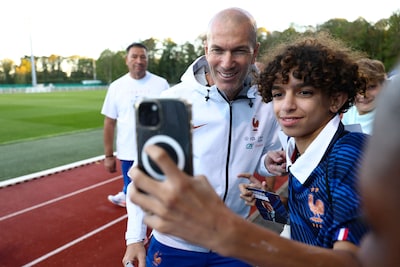 Zinédine Zidane wil bij Frankrijk een voetbalbubbel in plaats van een modeshow