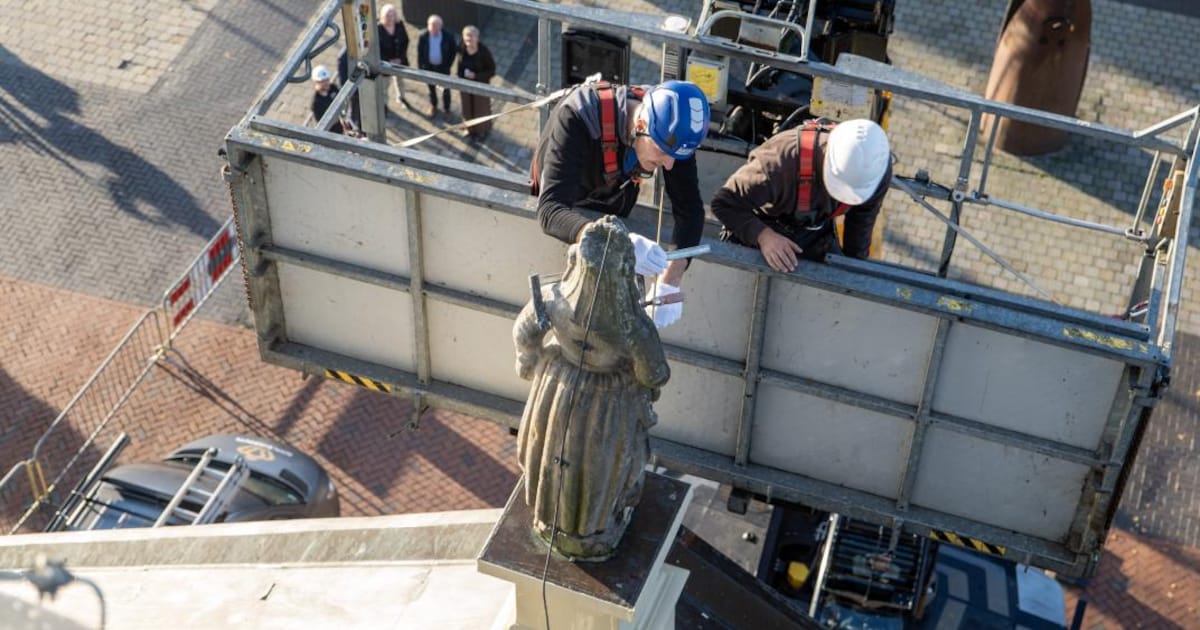 Oude Stadhuis in Dokkum is weer compleet na groot onderhoud